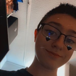 Meet your Posher, Tai